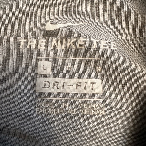 Nike T-Shirt Men’s Size Large NIKE Spell Out Block Letters Short Sleeve Gray - Picture 3 of 7